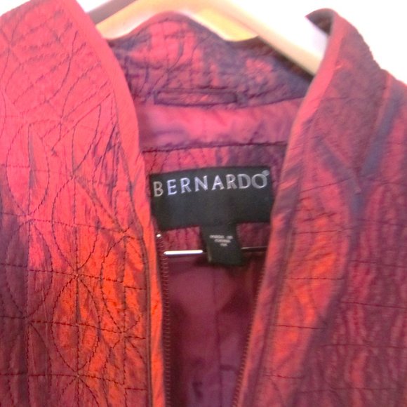 Bernardo magenta lightweight jacket Size 1X - Picture 4 of 5